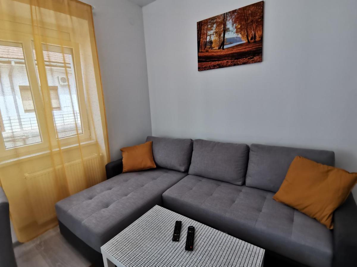 Ris Central Apartments Novi Sad Eksteriør billede