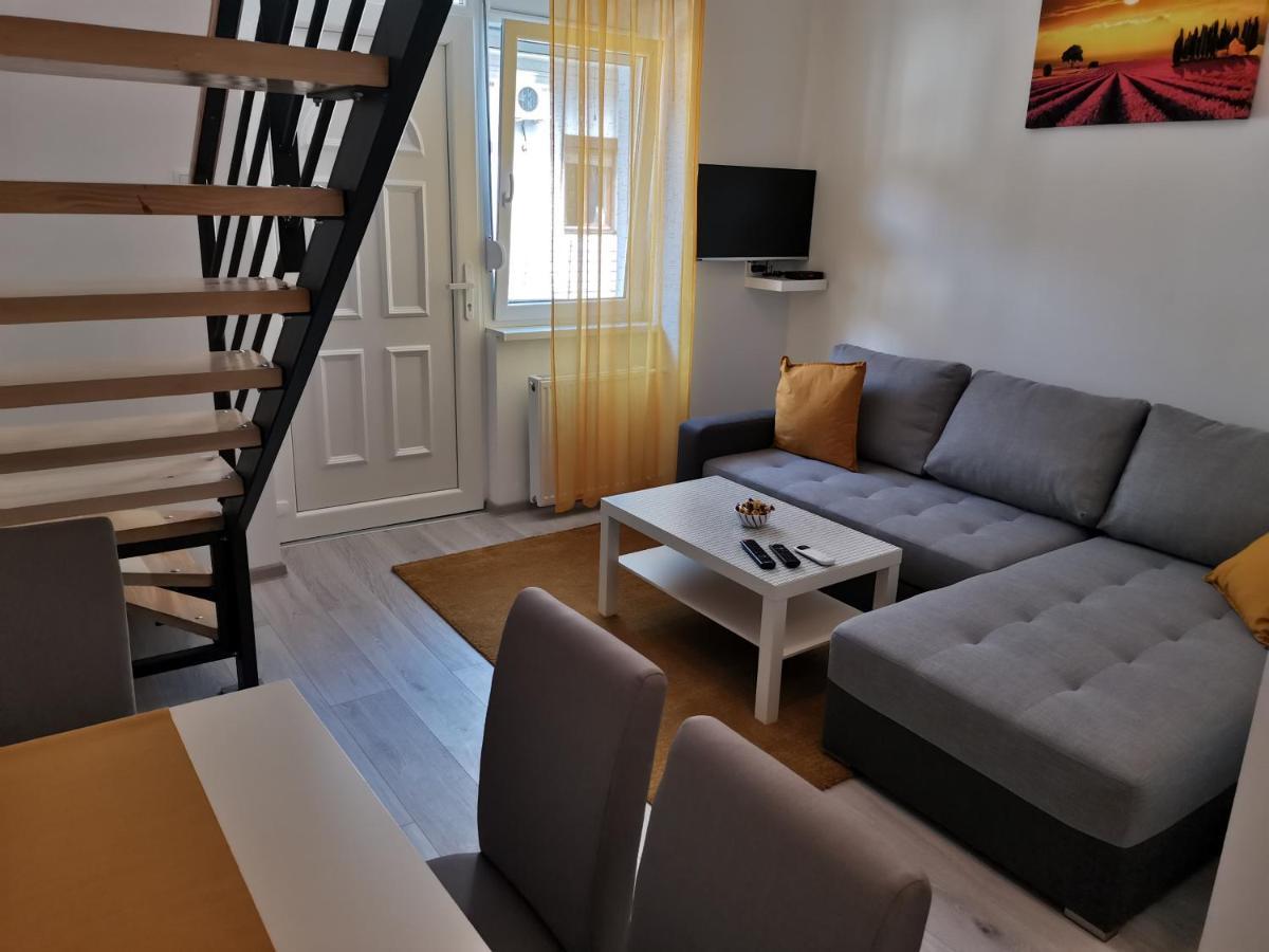 Ris Central Apartments Novi Sad Eksteriør billede